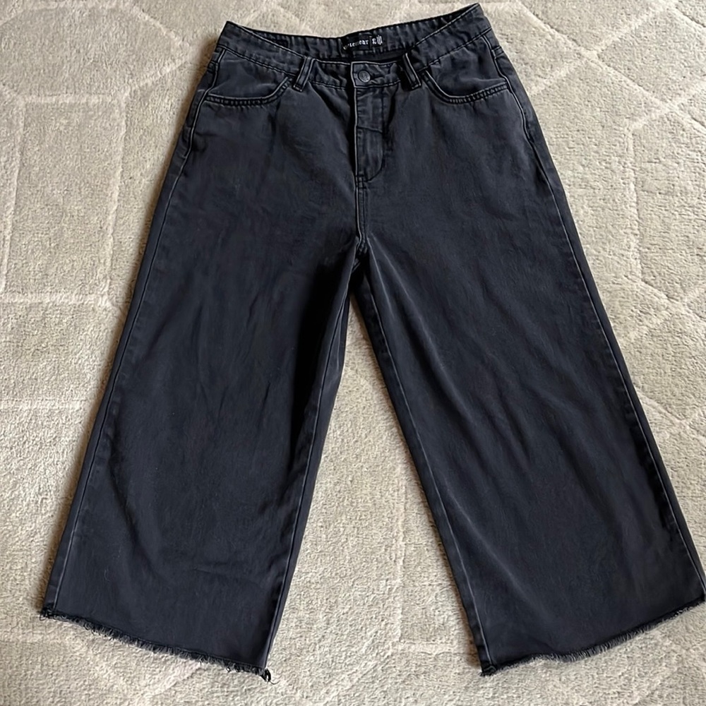 Element Wide Legged Cropped Jeans